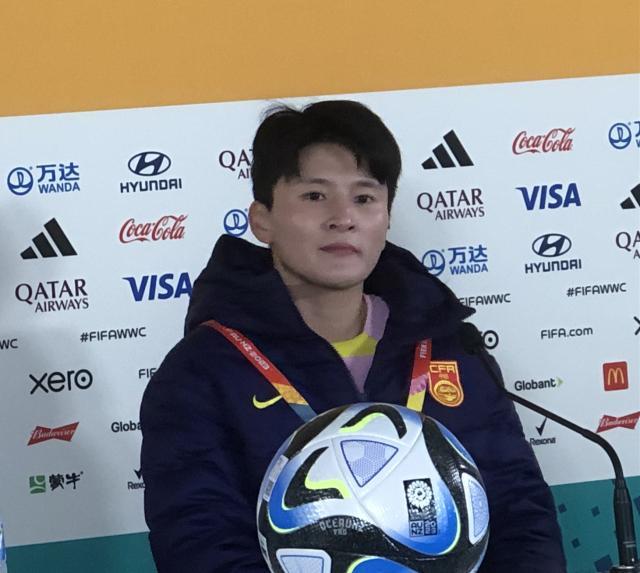 王珊珊：无论踢哪个位置都全力以赴 盼自己能进球